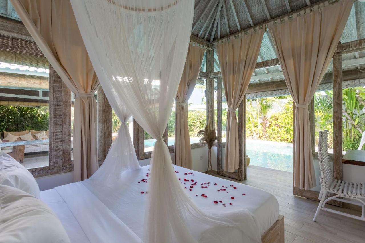 Cocowhite Villa Seminyak Exterior foto